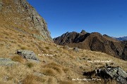 27 Non salgo subito al Benigni, ma proseguo sul raccordo per Passo-Bocca di Trona